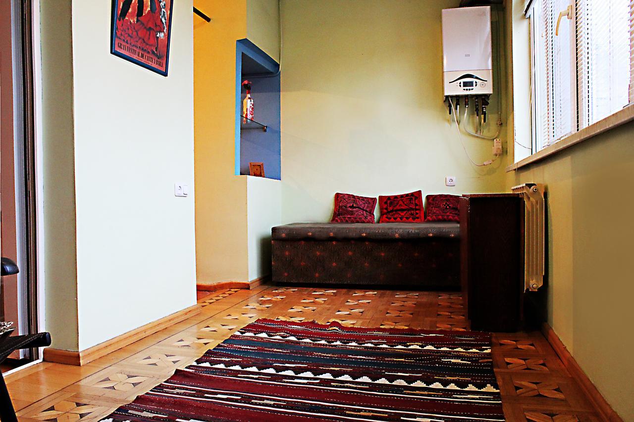 Vivid 2 Bedroom Apt. Ereván Exterior foto